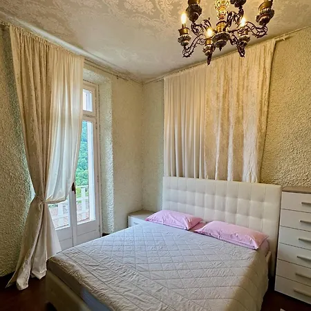 公寓 Oleandra With Garden&swimming Pool Dizzasco