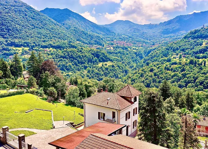 Oleandra With Garden&swimming Pool Apartment Dizzasco